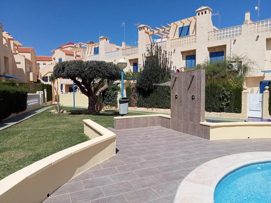 Apartamento En Los Nietos Con Piscina Comunitaria. Kültér fotó